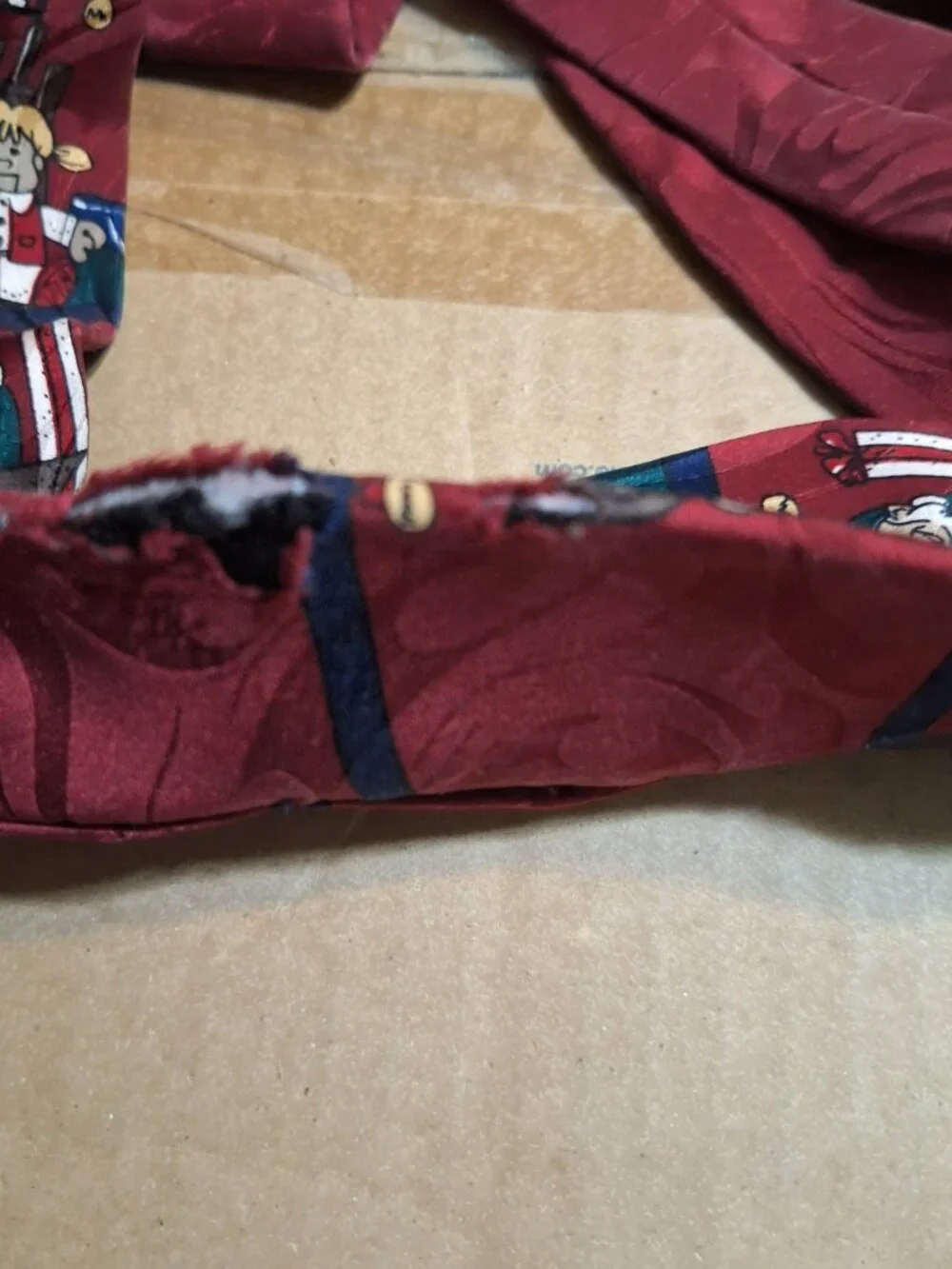 stuart hughes elf tie